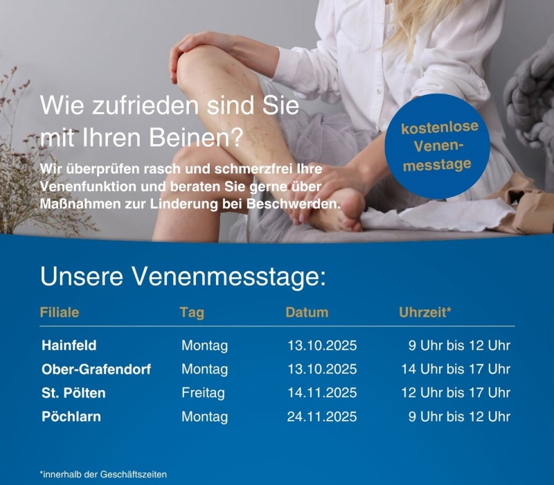 Eine Kompressionsstrumpftr&auml;gerin sitzt auf einem Sofa und wirbt f&uuml;r die kostenlosen Venenmesstage 2025: Hainfeld - 13.10. von 9 - 12 Uhr, Ober-Grafendorf - 13.10. von 14 - 17 Uhr, St. P&ouml;lten - 14.11. von 12 - 17 Uhr, P&ouml;chlarn - 24.11. von 9 - 12 Uhr